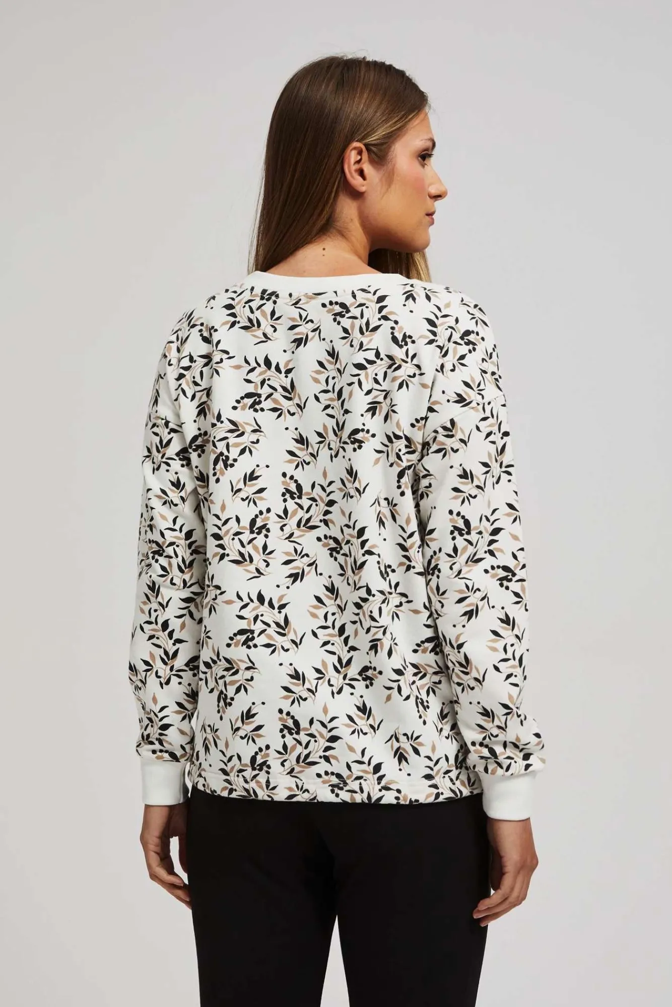 Bluzy Damskie Białe|Bluzy Zimowe>Moodo Bluza z wiązaniem w pasie i nadrukiem