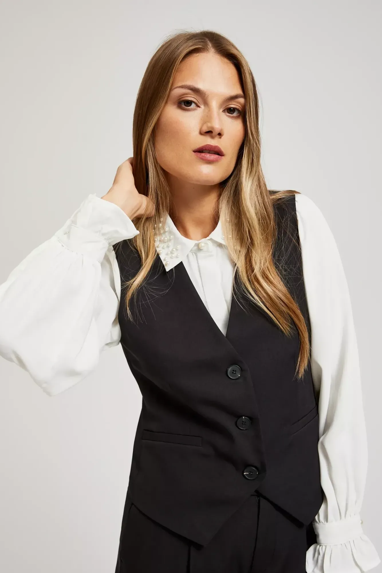 Kamizelki Damskie Czarne|Kamizelki Damskie Na Jesień>Moodo Elegancka kamizelka