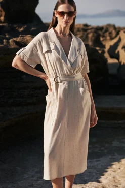 Sukienki Beżowe|Sukienki Gładkie>Moodo Lniana sukienka z dekoltem w serek beżowa