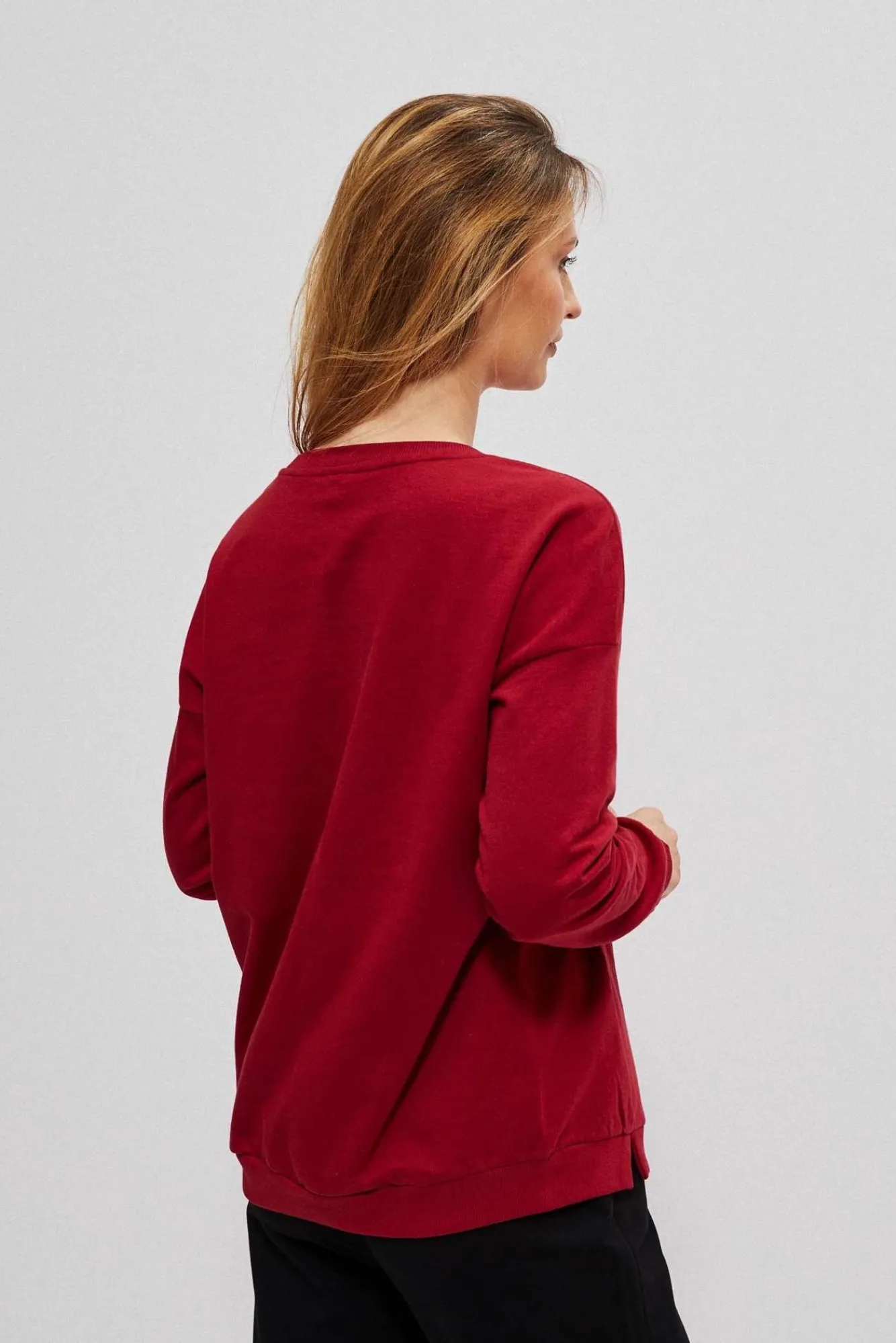 Bluzy Damskie Czerwone|Bluzy Zimowe>Moodo Prosta bluza bordowy